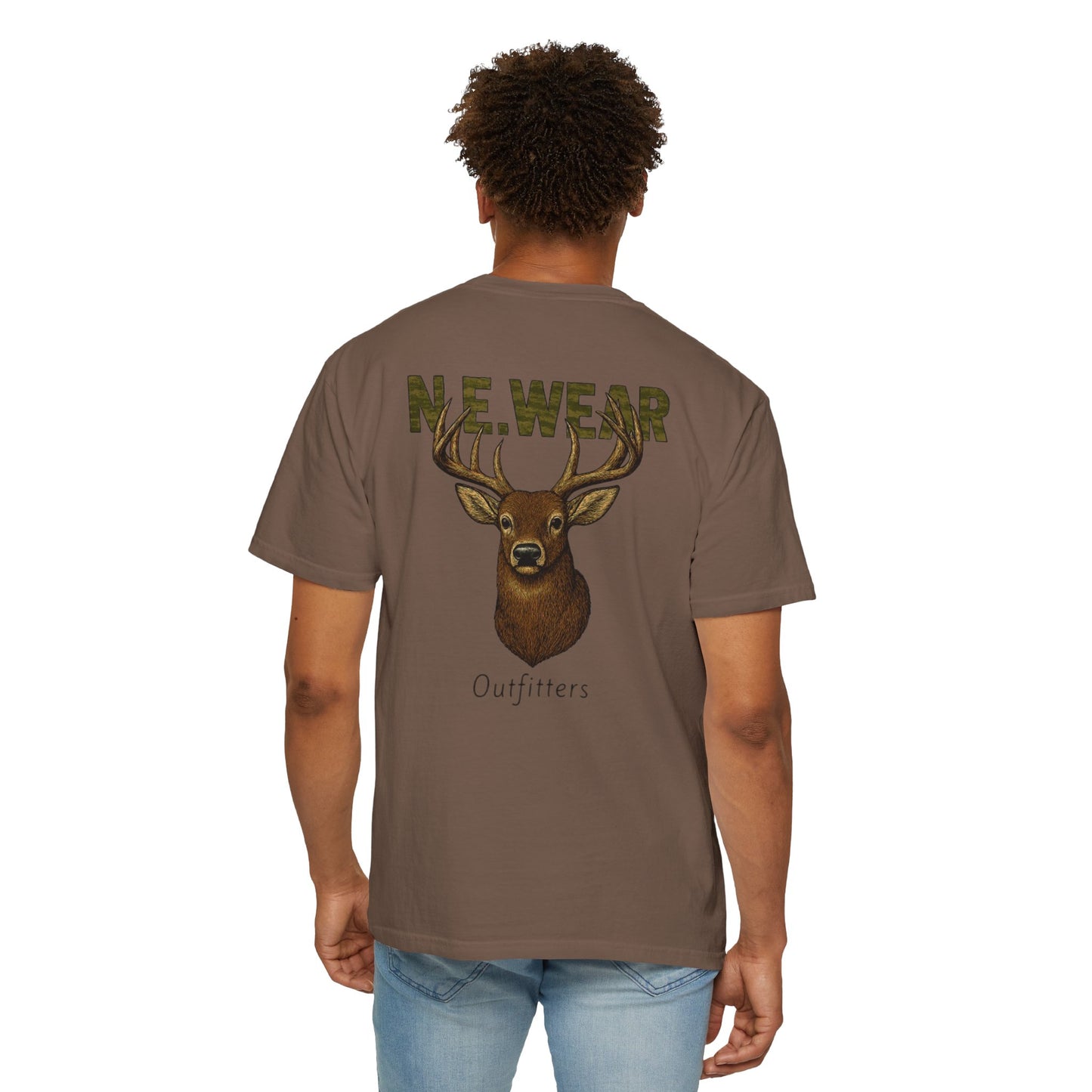 White tail buck graphic T
