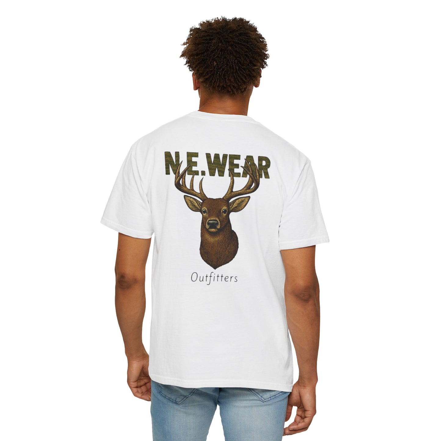 White tail buck graphic T