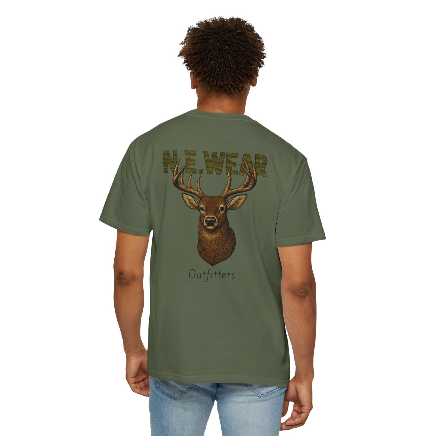 White tail buck graphic T